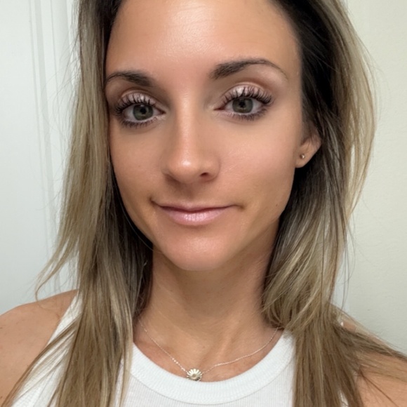 Meet your Posher, Ash'Leigh - Picture 1 of 2